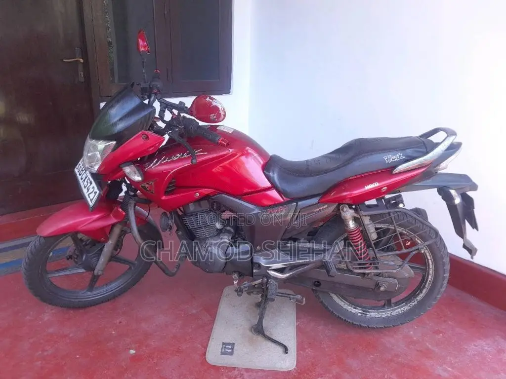 Hero Hunk 2016 Motorbike (Used)