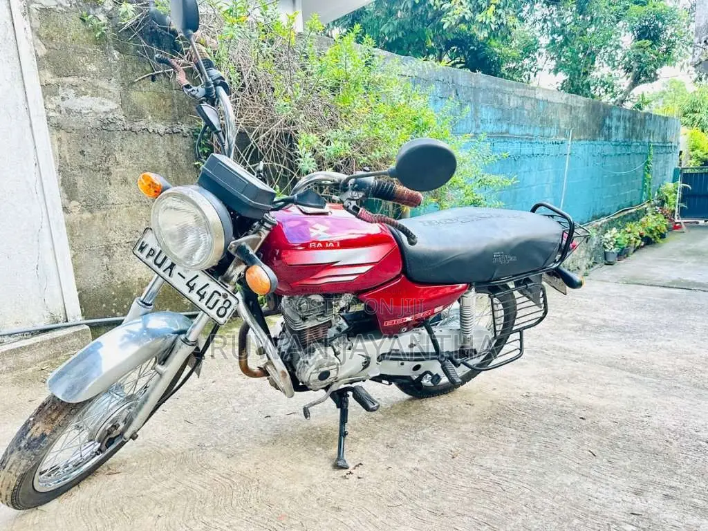 Bajaj Boxer 2009 Motorbike (Used)