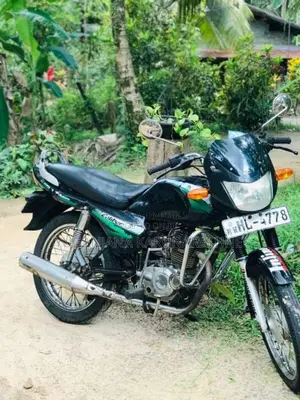 Bajaj Caliber 2004 Motorbike (Used)