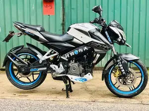 Bajaj Pulsar NS200 2017 Motorbike (Used)