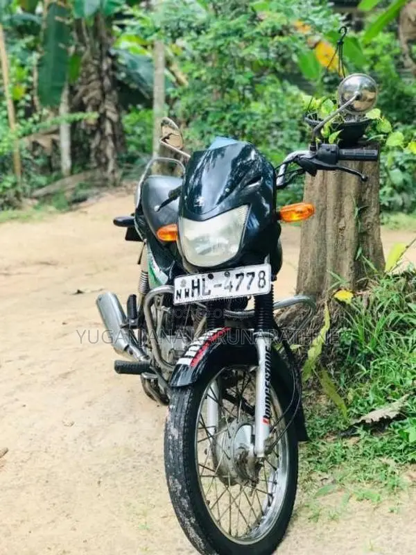 Bajaj Caliber 2004 Motorbike (Used)