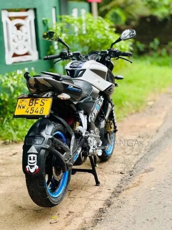 Bajaj Pulsar NS200 2017 Motorbike (Used)