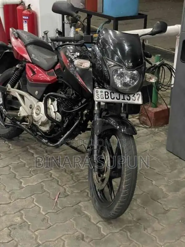 Bajaj Pulsar 180 2015 Motorbike (Used)