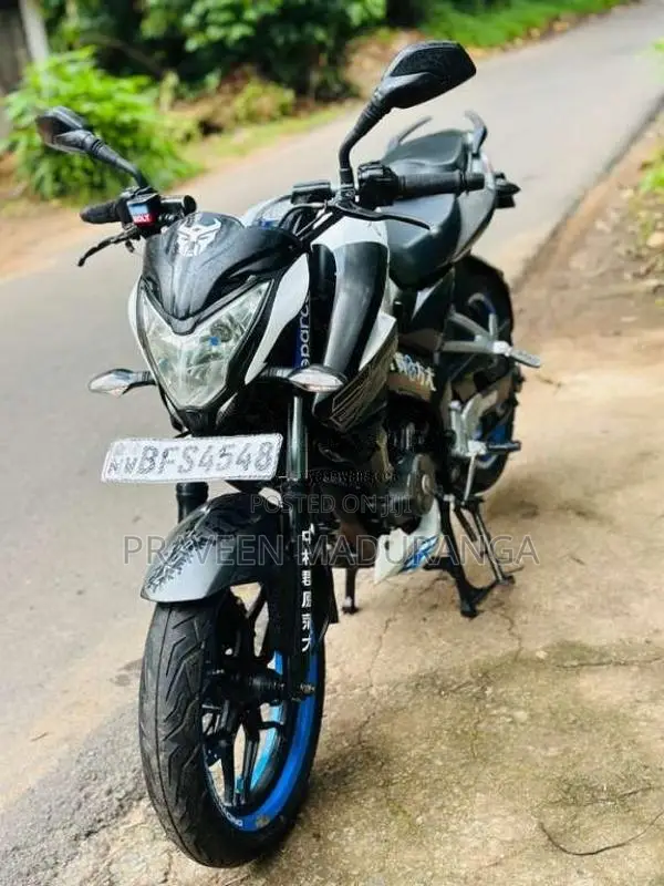 Bajaj Pulsar NS200 2017 Motorbike (Used)