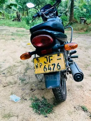 Bajaj Caliber 2004 Motorbike (Used)