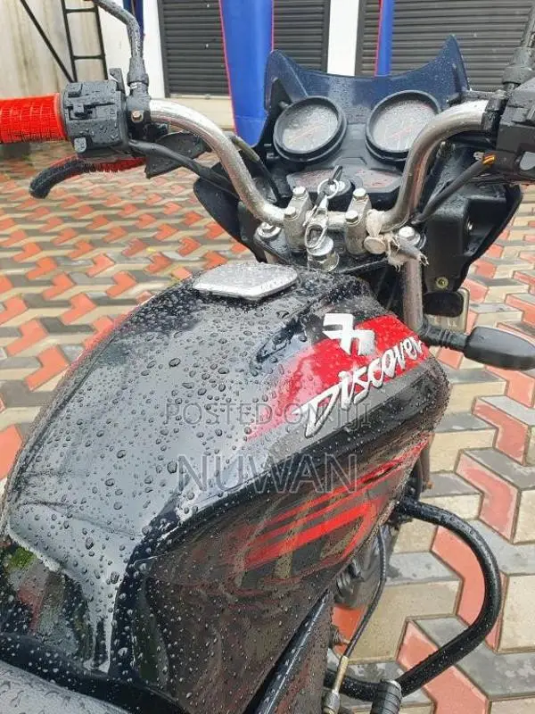 Bajaj Discover 150 2011 Motorbike (Used)