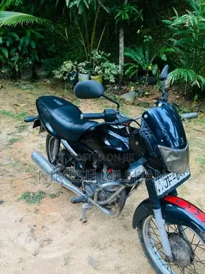 Bajaj Caliber 2004 Motorbike (Used)