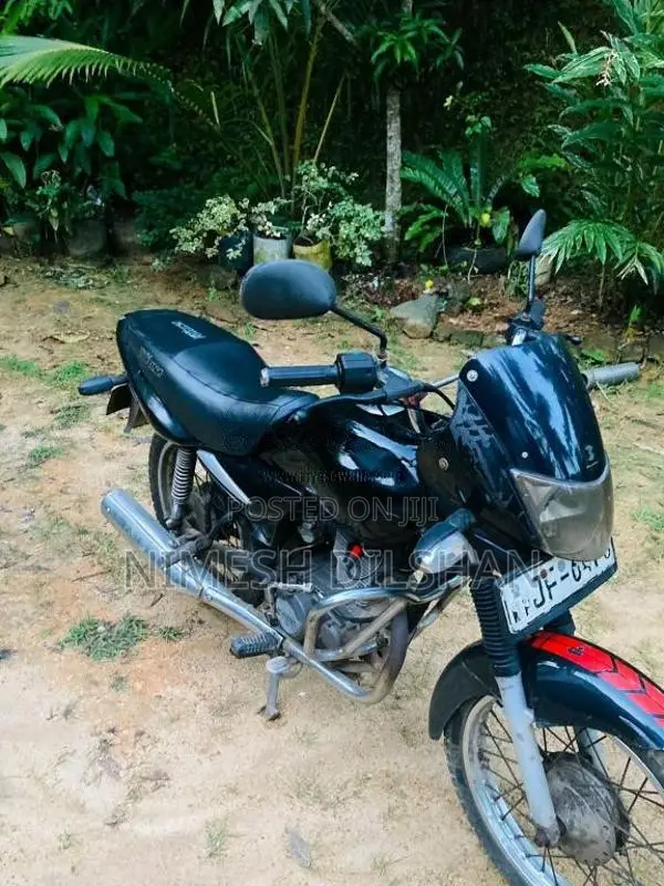 Bajaj Caliber 2004 Motorbike (Used)