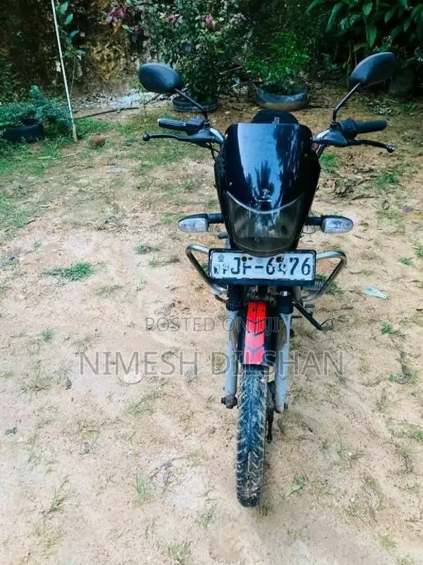 Bajaj Caliber 2004 Motorbike (Used)