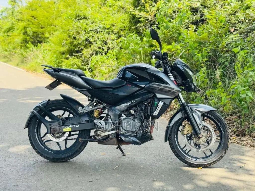 Bajaj Pulsar NS200 2018 Motorbike (Used)