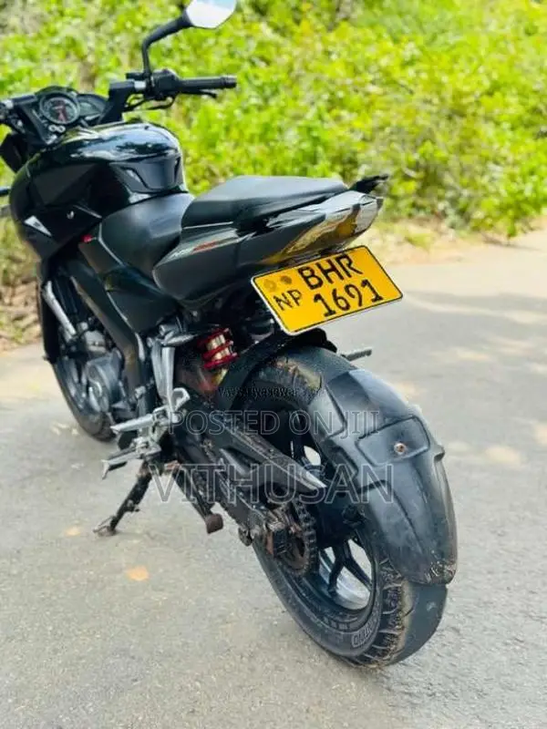 Bajaj Pulsar NS200 2018 Motorbike (Used)
