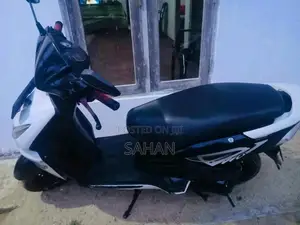 Honda Dio 2015 Motorbike (Used)