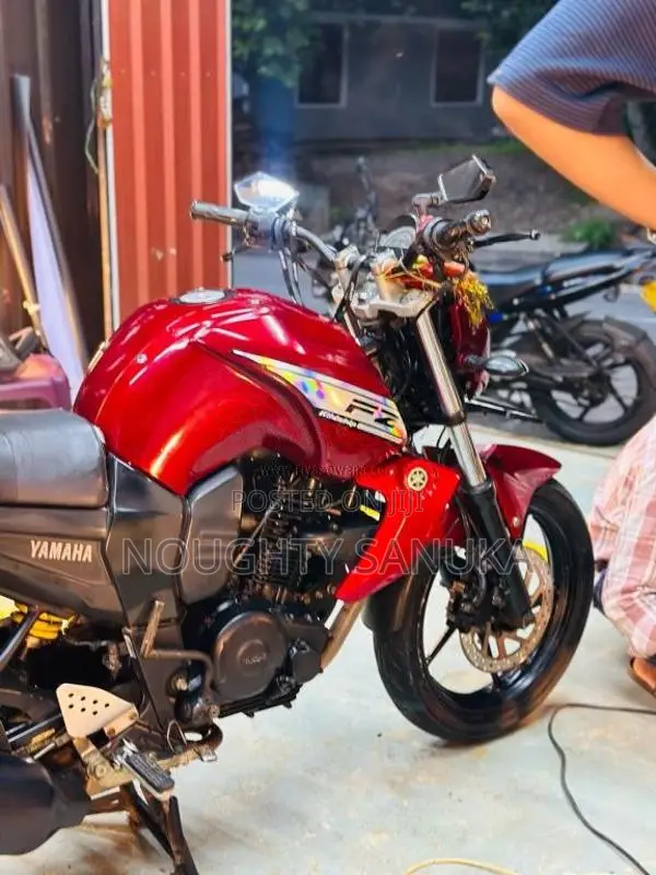 Yamaha FZ 2015 Motorbike (Used)
