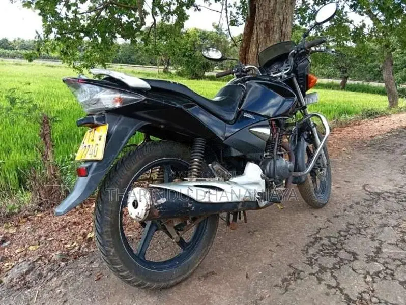 Hero-Honda CBZ 2006 Motorbike (Used)