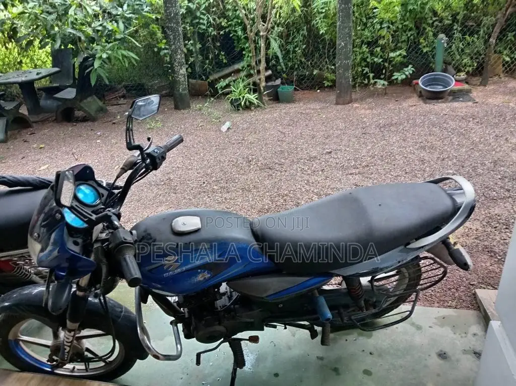 Bajaj Platina 2010 Motorbike (Used)