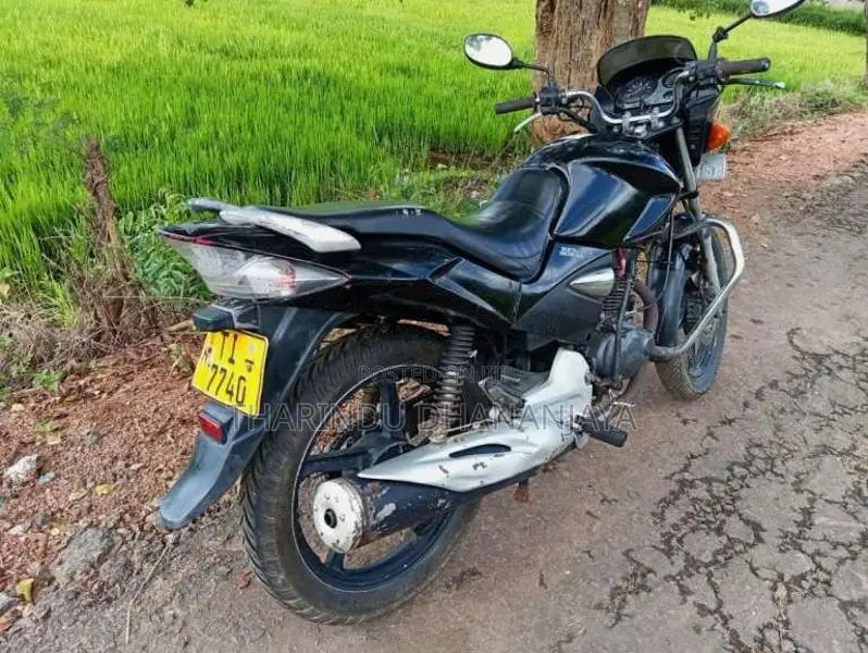 Hero-Honda CBZ 2006 Motorbike (Used)