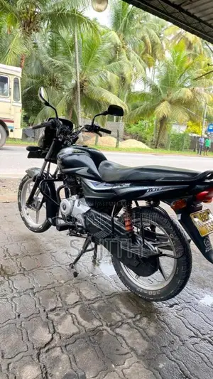 Bajaj Platina 2016 Motorbike (Used)