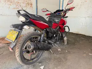 Hero Hunk 2018 Motorbike (Used)