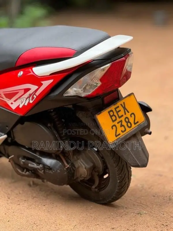 Honda Dio 2017 Motorbike (Used)