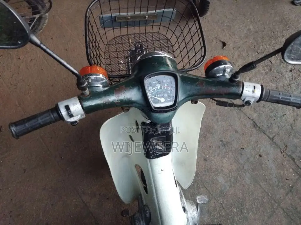 Honda Super Cub 2004 Motorbike (Used)