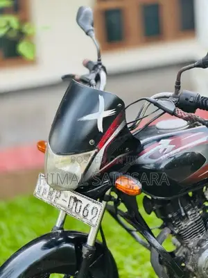Bajaj Platina 2011 Motorbike (Used)