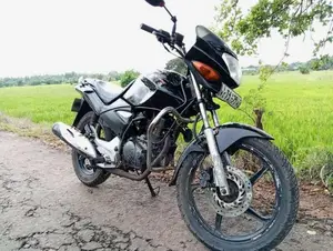 Hero-Honda CBZ 2006 Motorbike (Used)