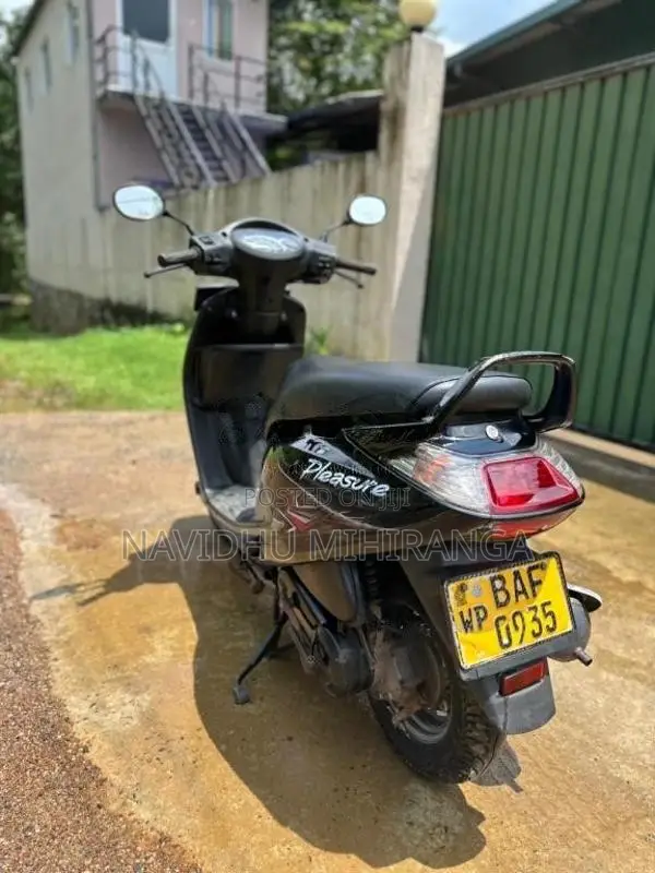Hero Pleasure 2012 Motorbike (Used)