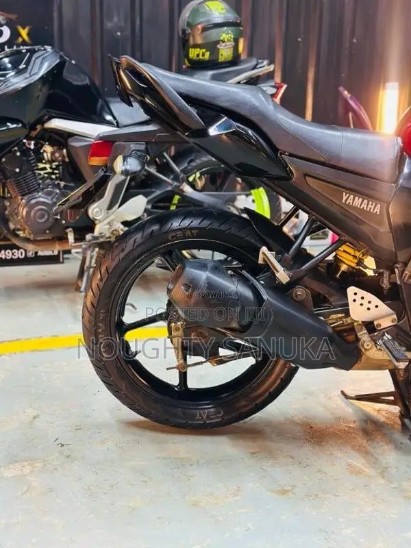 Yamaha FZ 2015 Motorbike (Used)