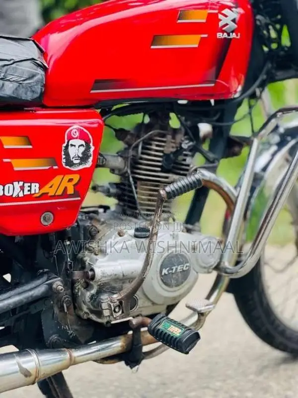 Bajaj Boxer 2004 Motorbike (Used)