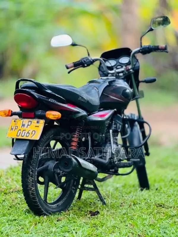 Bajaj Platina 2011 Motorbike (Used)