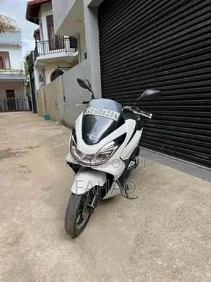 Suzuki Burgman 2018 Motorbike (Used)
