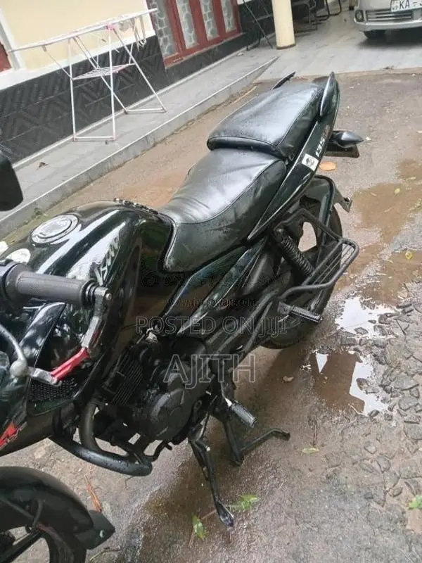 Bajaj Pulsar 135 2010 Motorbike (Used)
