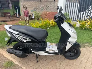 Honda Dio 2015 Motorbike (Used)