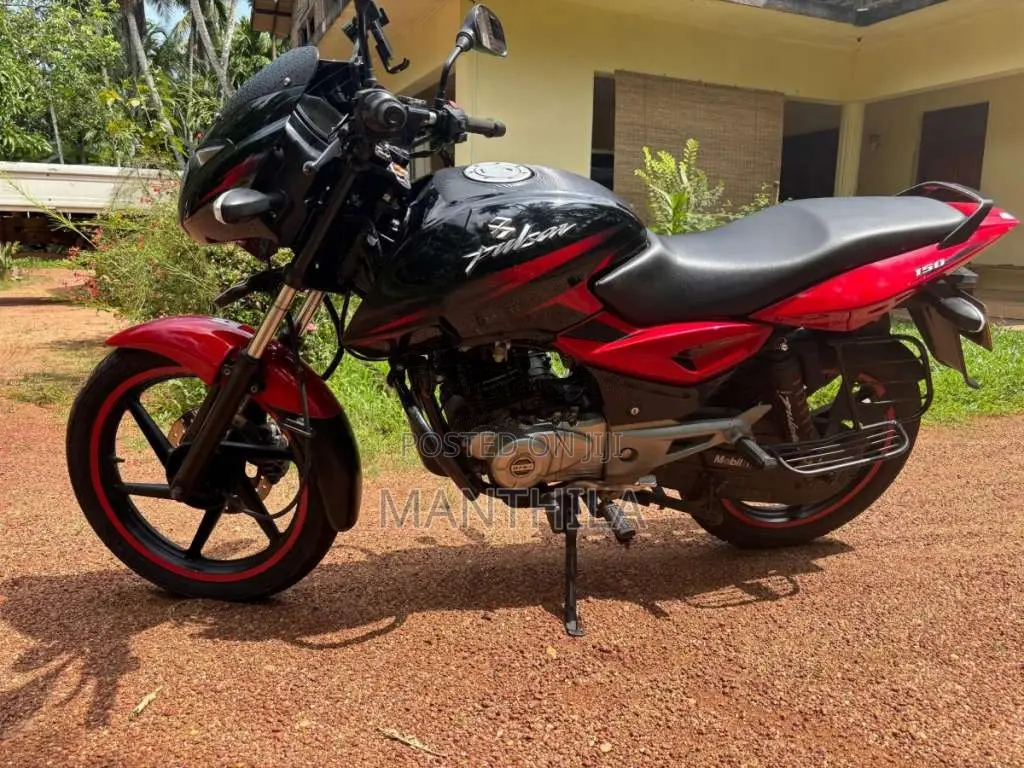 Bajaj Pulsar 2016 Motorbike (Used)