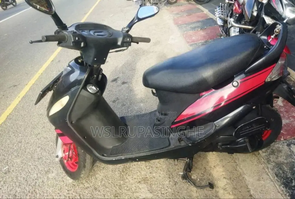 Mahindra Rodeo 2015 Motorbike (Used)