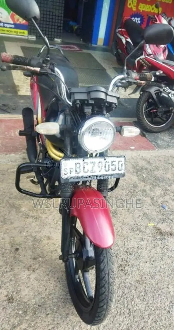 Mahindra Centuro 2015 Motorbike (Used)