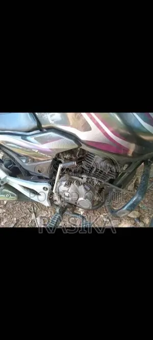 Bajaj Discover 125 2015 Motorbike (Used)