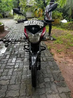 Bajaj Discover 2013 Motorbike (Used)