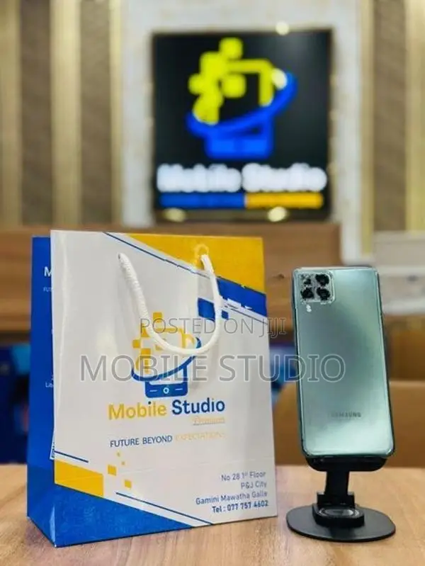 Samsung Galaxy M33 (Used)