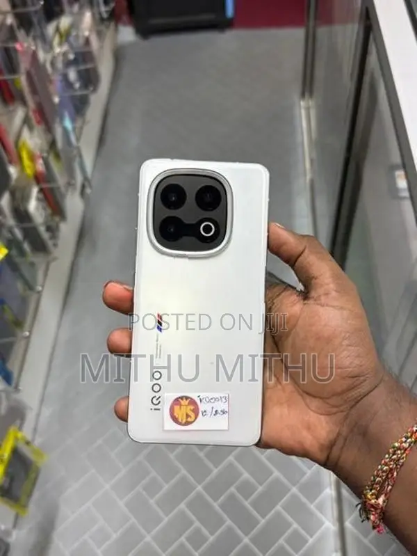 iqoo 13 12/256GB (Used)