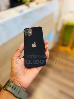 Apple iPhone 12 128GB (Used)
