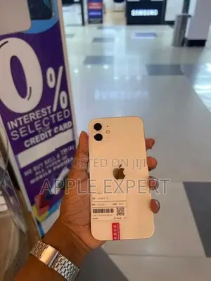 Apple iPhone 12 (Used)