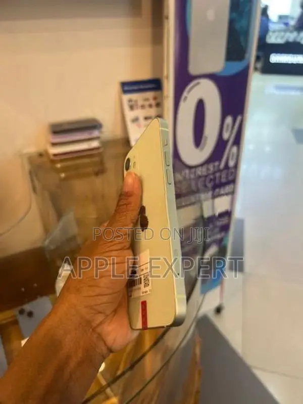 Apple iPhone 12 (Used)