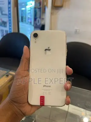 Apple iPhone XR (Used)