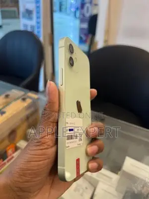 Apple iPhone 12 (Used)