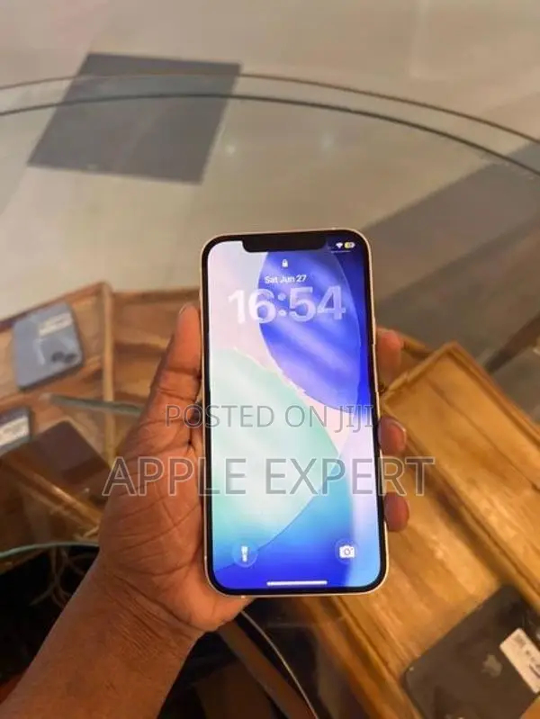 Apple iPhone 12 (Used)