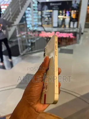 Apple iPhone 12 (Used)