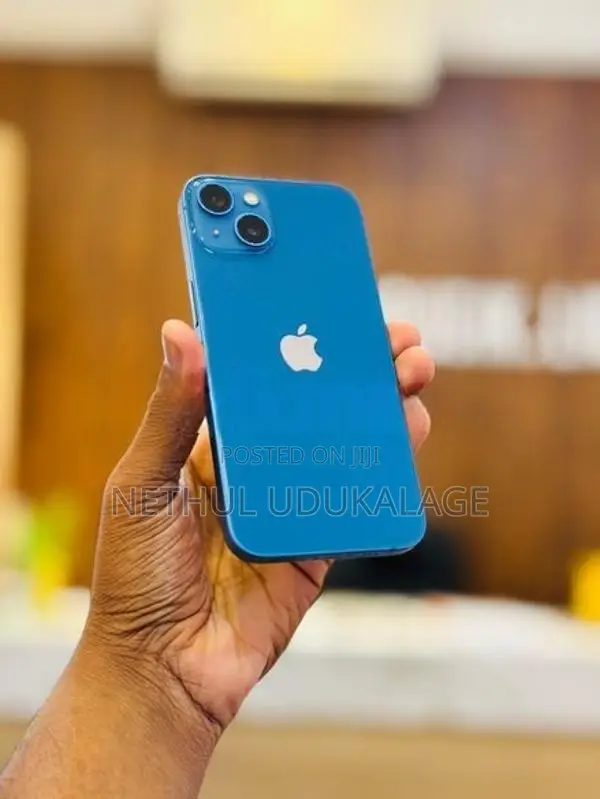 Apple iPhone 13 256GB (Used)