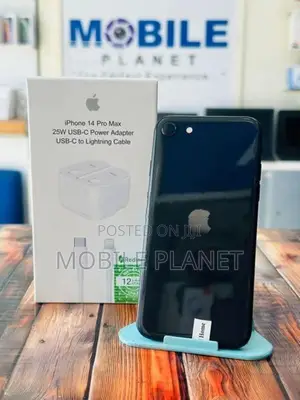 Apple iPhone SE 2 128GB (Used)