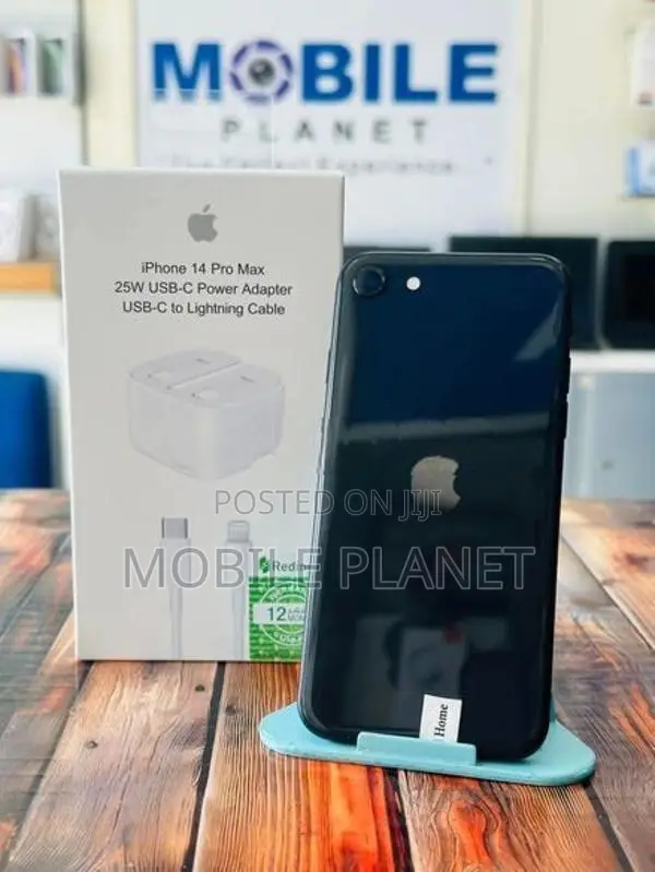 Apple iPhone SE 2 128GB (Used)